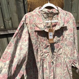 Magnolia Pearl Tora NWT shirt top in acanthus sun.